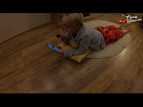 ❤️ Galna blondinen suger en enorm kuk och studsar på den - Analsex Porno at sv.hentaiteca.ru ❌❤